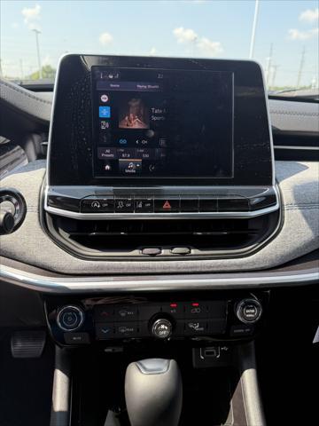 new 2025 Jeep Compass car, priced at $30,760