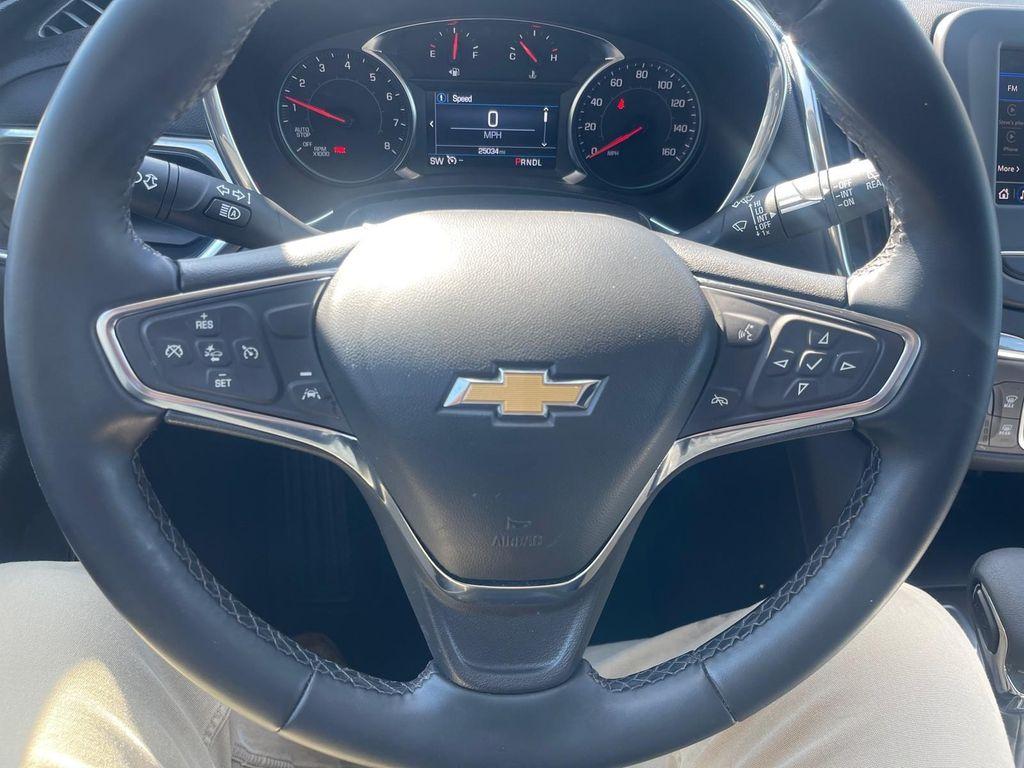 used 2024 Chevrolet Equinox car, priced at $25,990