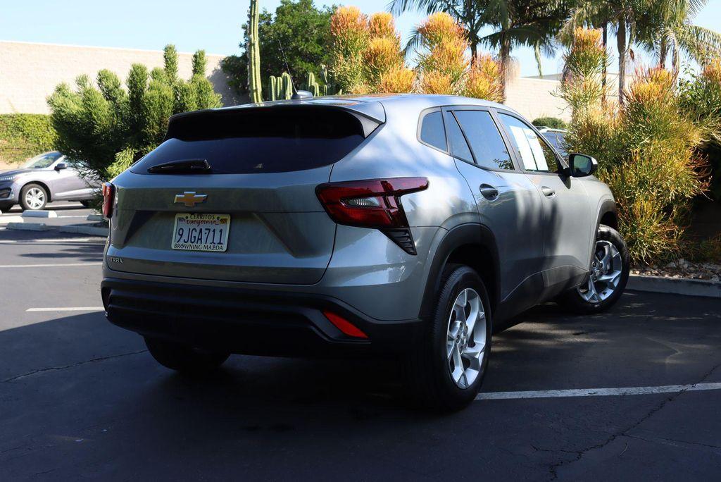 used 2024 Chevrolet Trax car, priced at $19,893