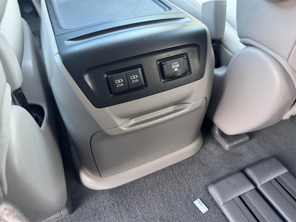 used 2019 Toyota Sienna car, priced at $29,991