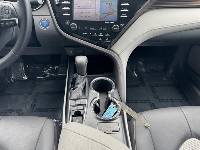 used 2019 Toyota Camry Hybrid car, priced at $24,993
