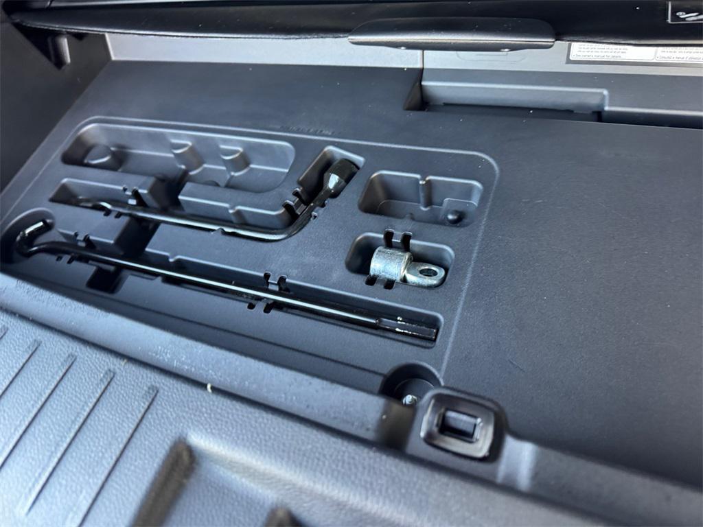 used 2021 Toyota Highlander car, priced at $36,491