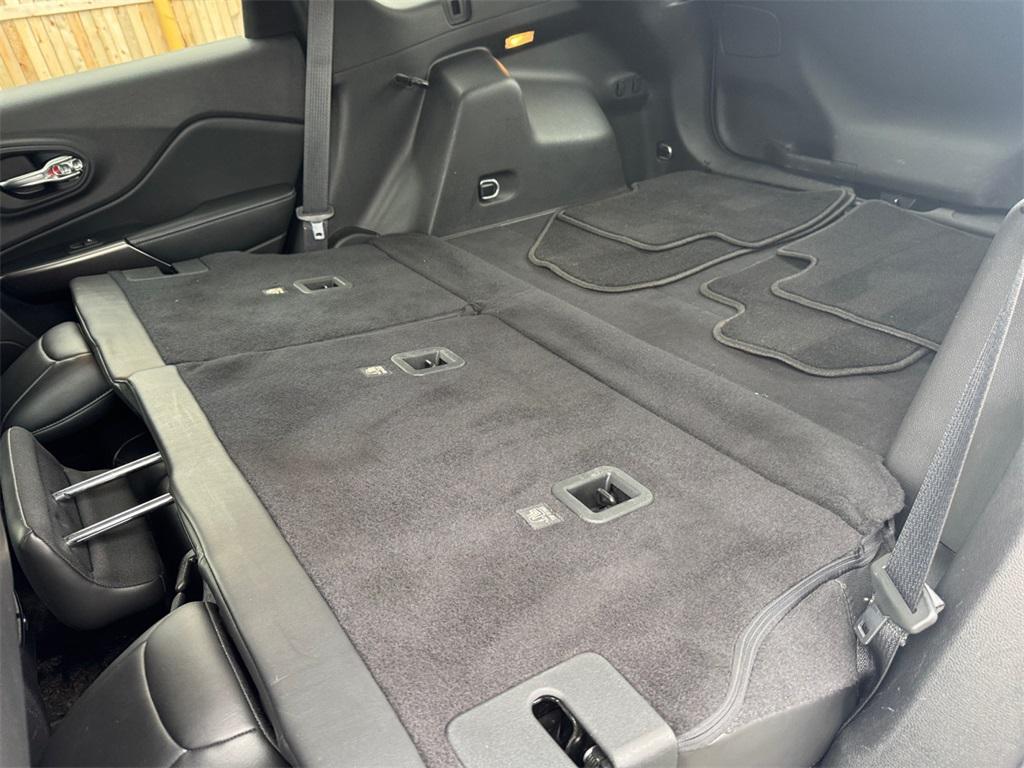 used 2019 Jeep Cherokee car, priced at $14,991