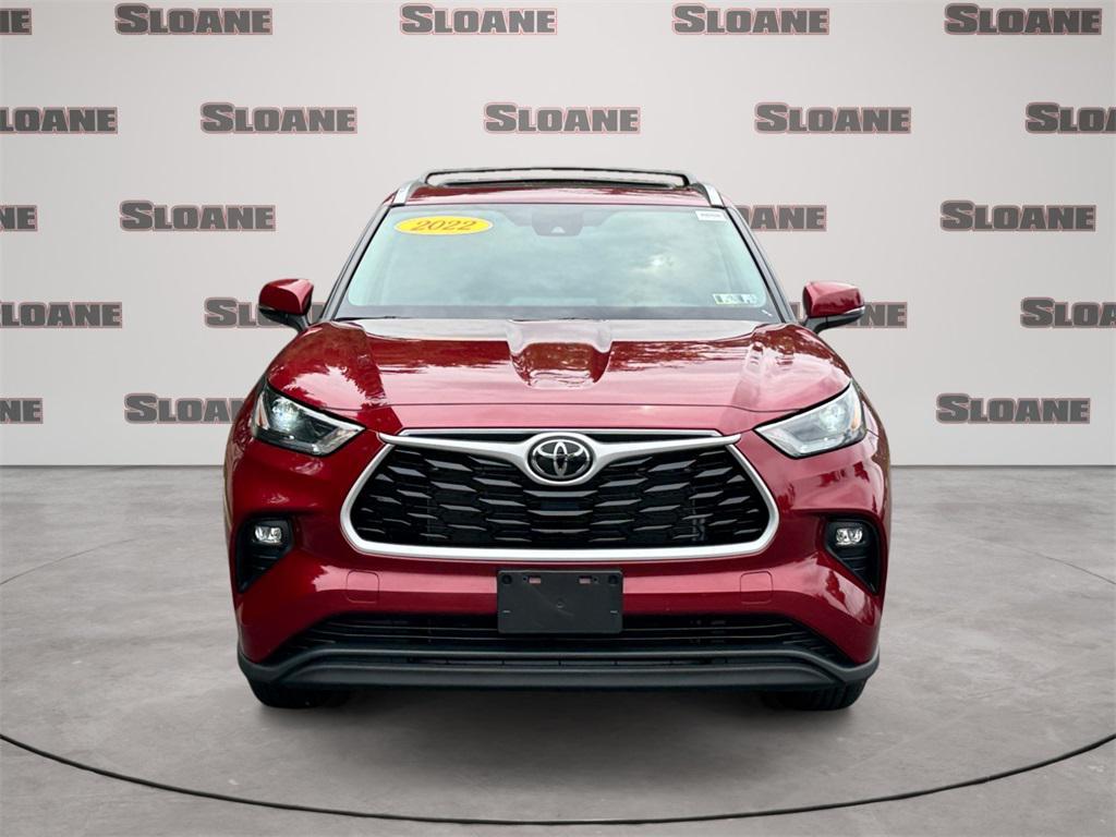 used 2022 Toyota Highlander car, priced at $39,491