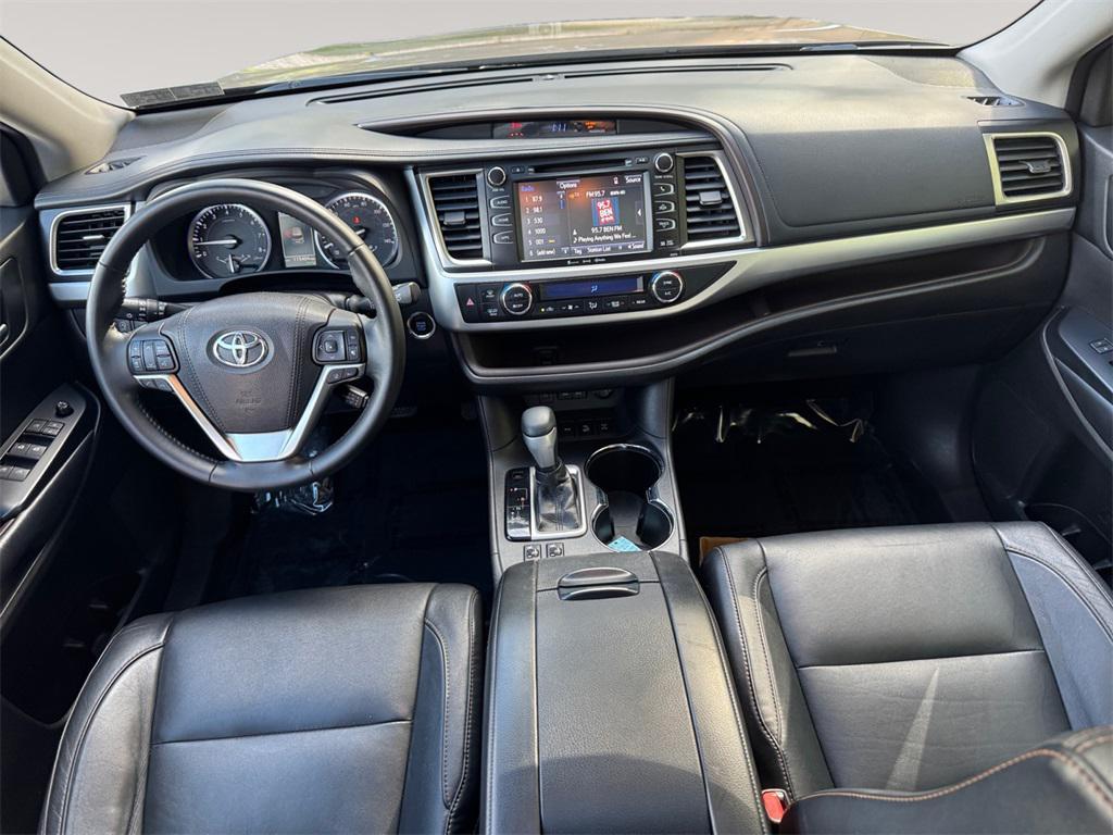 used 2018 Toyota Highlander car, priced at $21,442