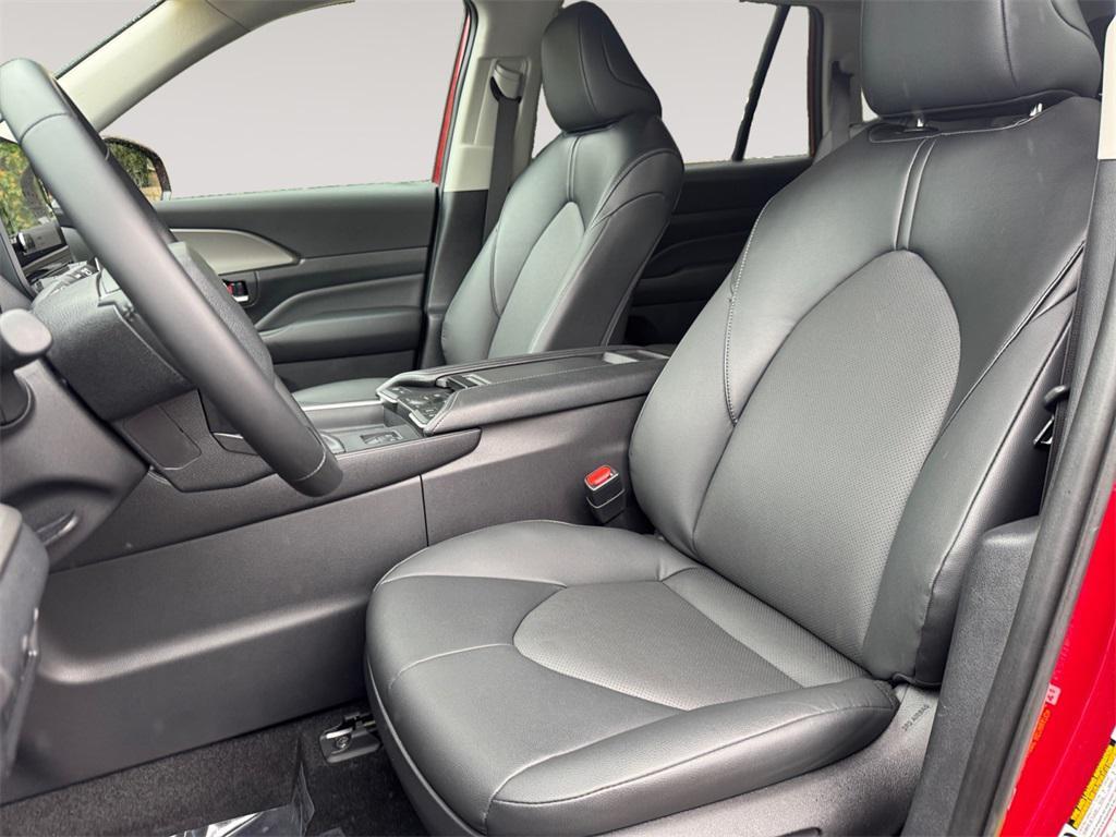 used 2024 Toyota Grand Highlander car, priced at $46,442