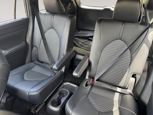 used 2021 Toyota Highlander car, priced at $36,483