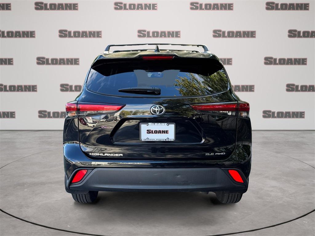 used 2022 Toyota Highlander car, priced at $36,991