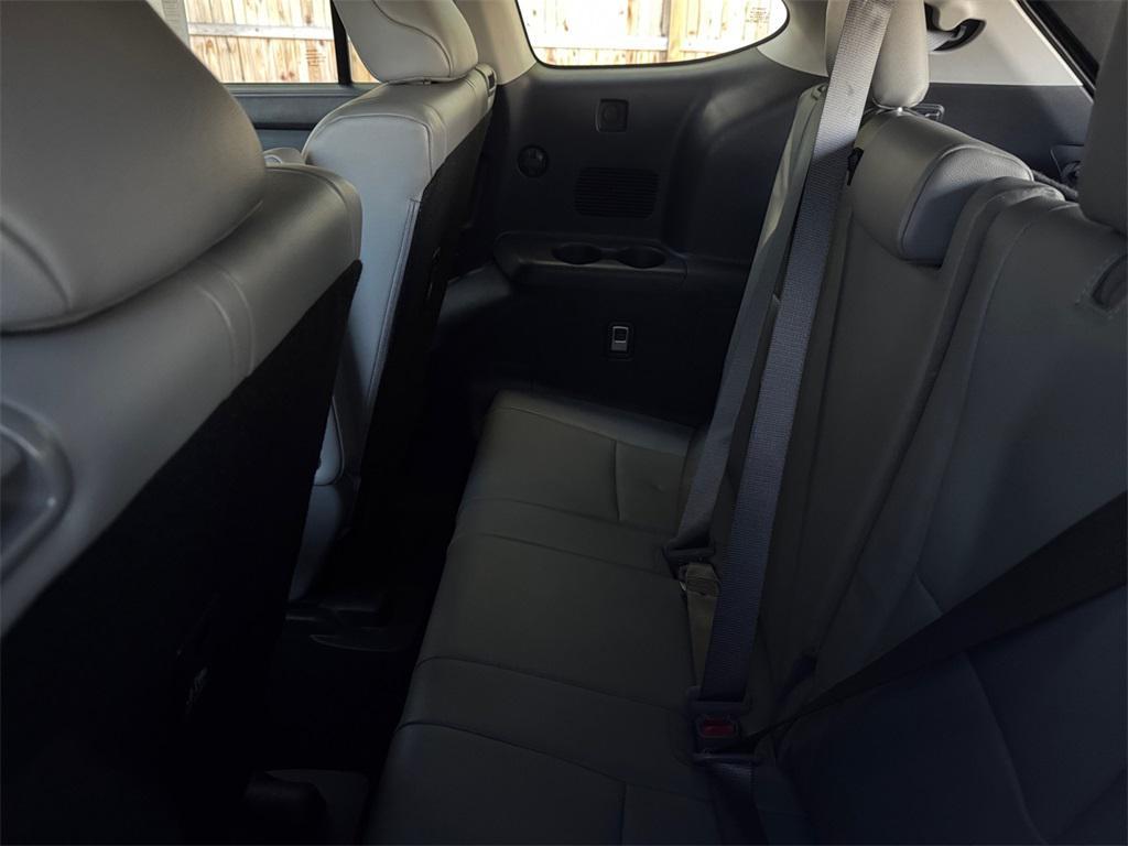used 2022 Toyota Highlander car, priced at $36,991