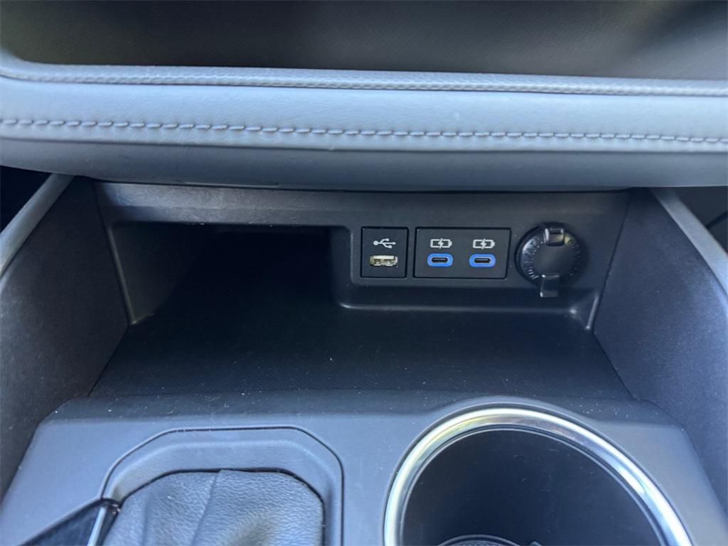 used 2022 Toyota Highlander car, priced at $36,991