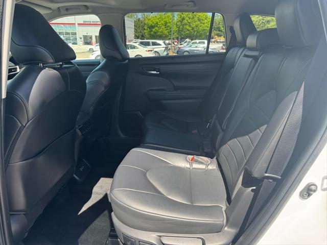 used 2022 Toyota Highlander car, priced at $37,773