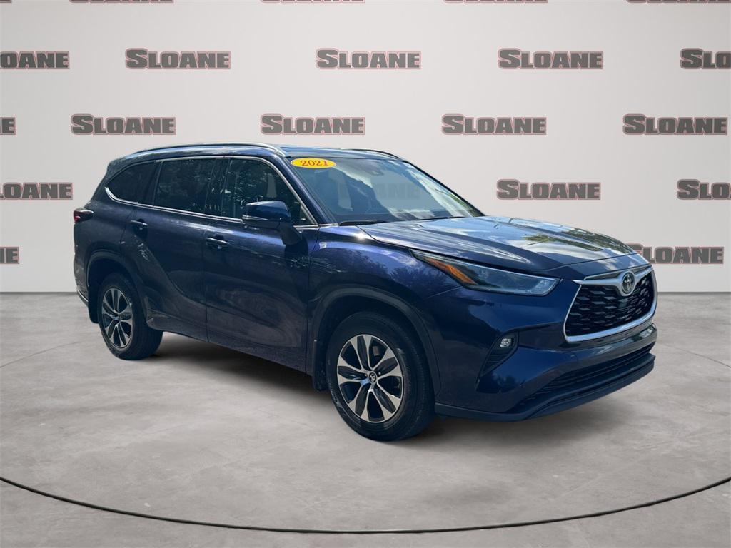 used 2021 Toyota Highlander car, priced at $30,991