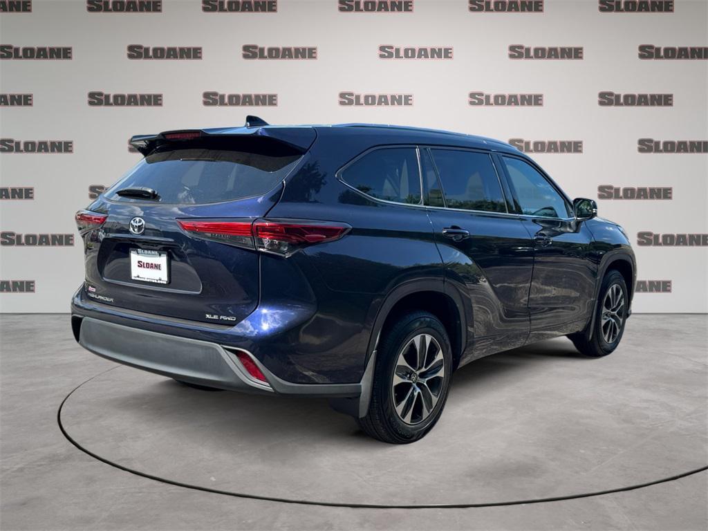 used 2021 Toyota Highlander car, priced at $30,991