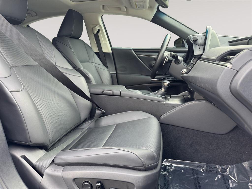 used 2022 Lexus ES 350 car, priced at $32,964