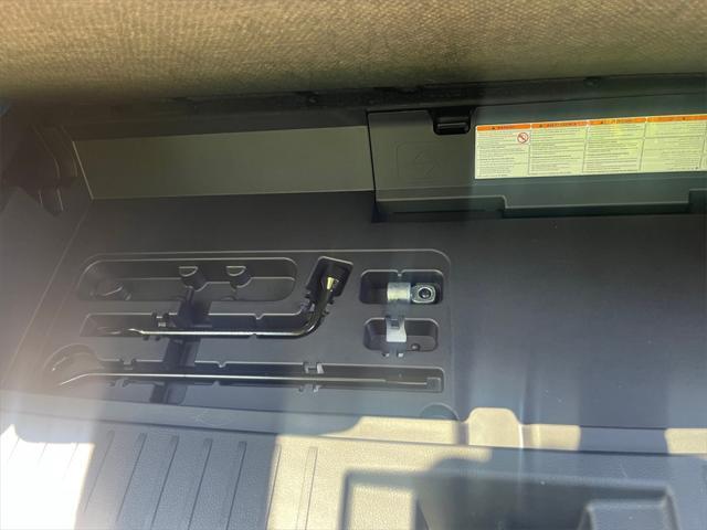 used 2025 Toyota Highlander car, priced at $47,991