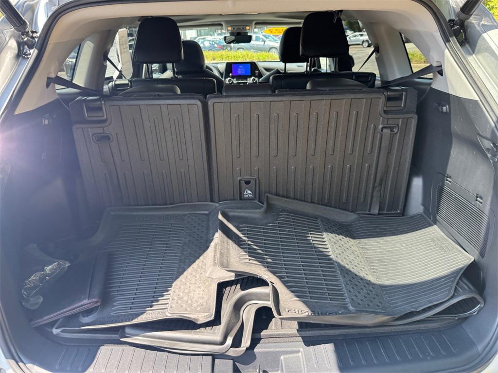 used 2023 Toyota Highlander car, priced at $37,433