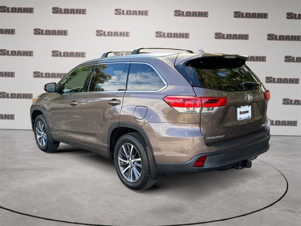 used 2018 Toyota Highlander car, priced at $22,491