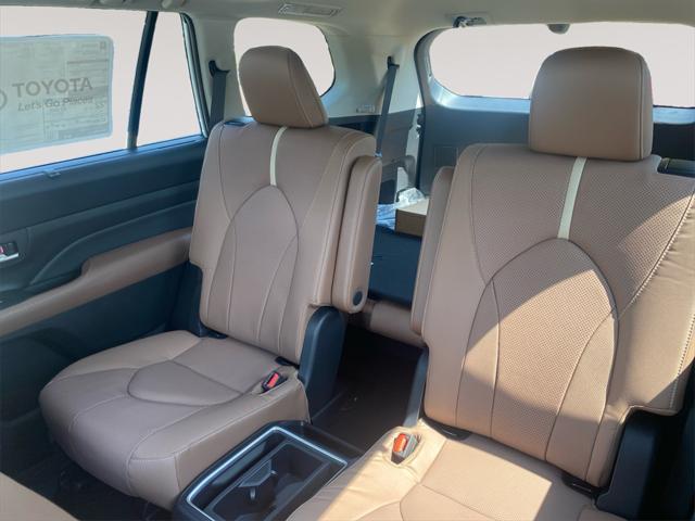 new 2025 Toyota Grand Highlander car, priced at $58,922