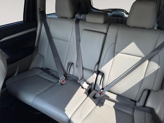 used 2019 Toyota Highlander car, priced at $28,491