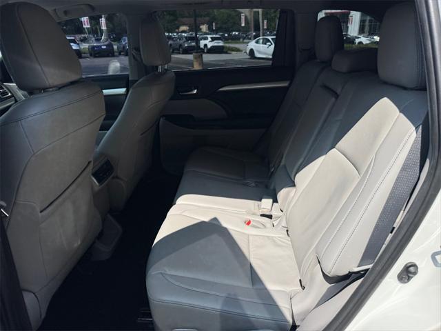 used 2019 Toyota Highlander car, priced at $28,491