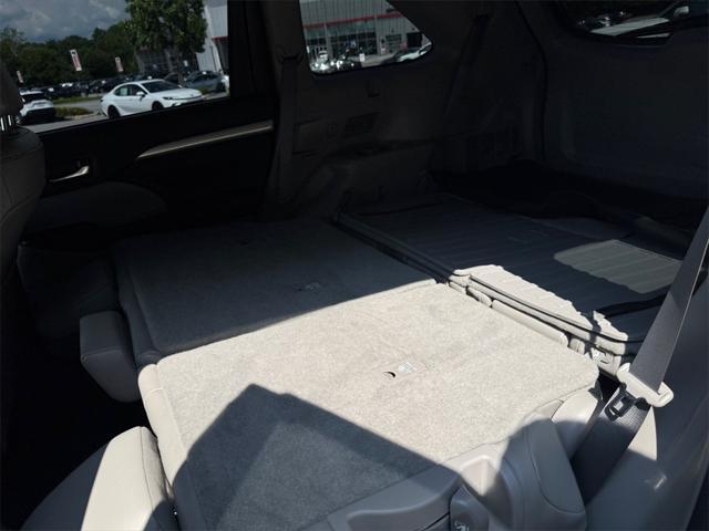 used 2019 Toyota Highlander car, priced at $28,491