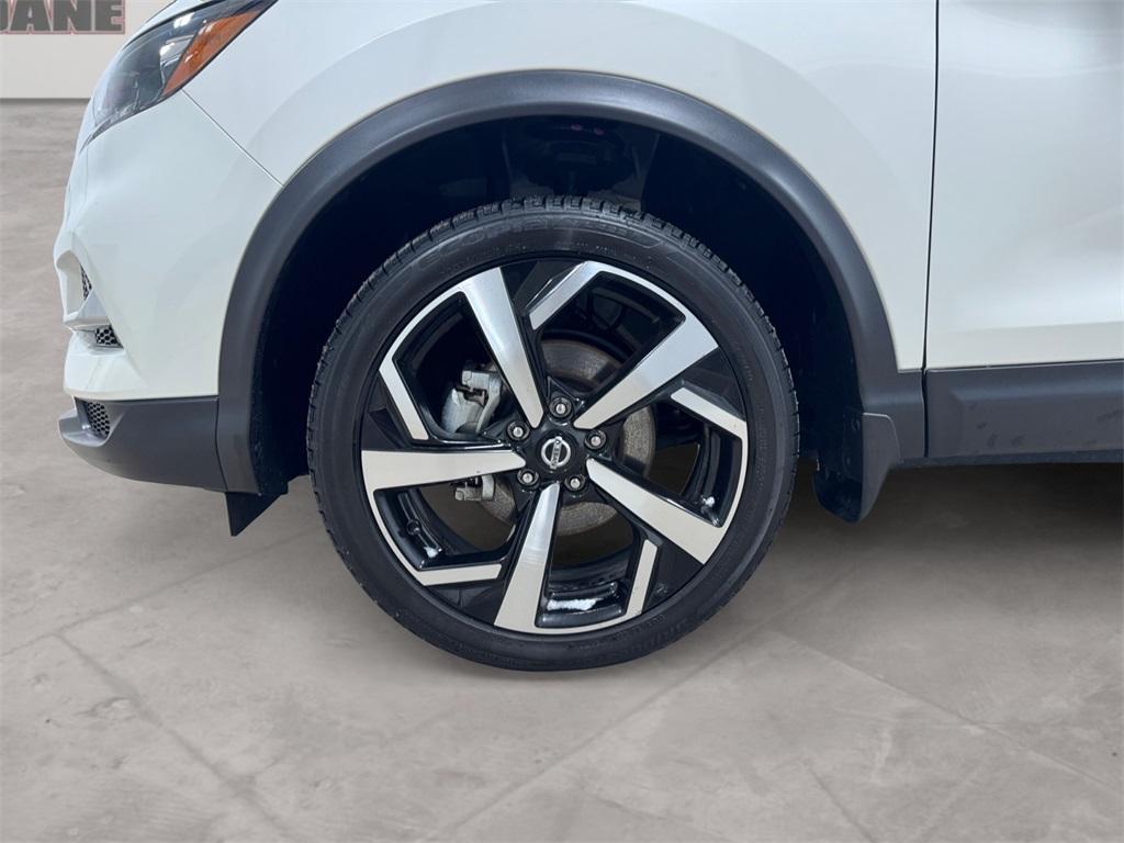 used 2022 Nissan Rogue Sport car, priced at $23,442