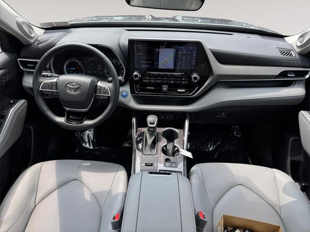used 2022 Toyota Highlander Hybrid car, priced at $44,991