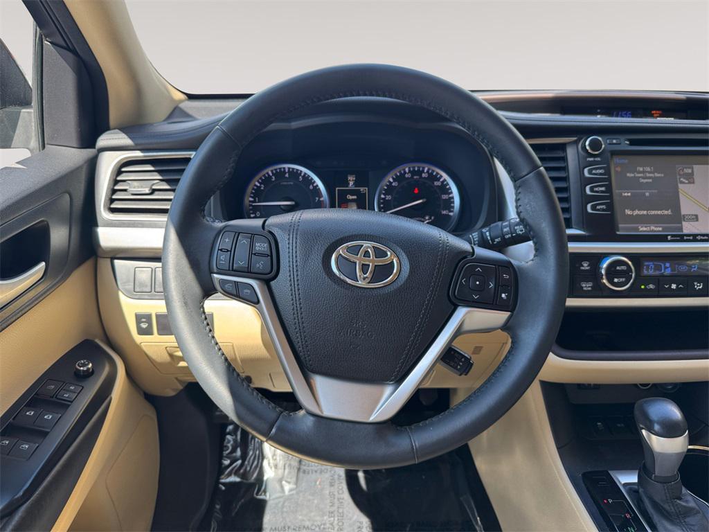 used 2016 Toyota Highlander car, priced at $21,442
