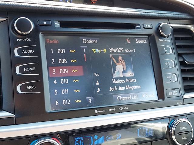 used 2019 Toyota Highlander car