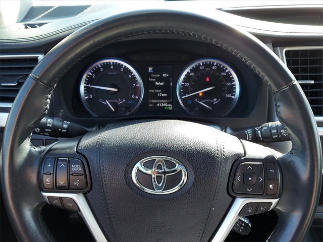 used 2019 Toyota Highlander car