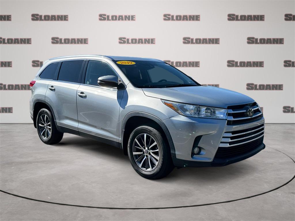 used 2019 Toyota Highlander car, priced at $28,491