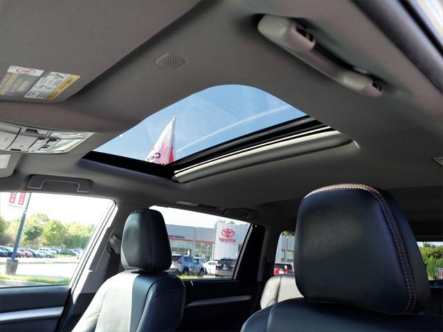 used 2019 Toyota Highlander car
