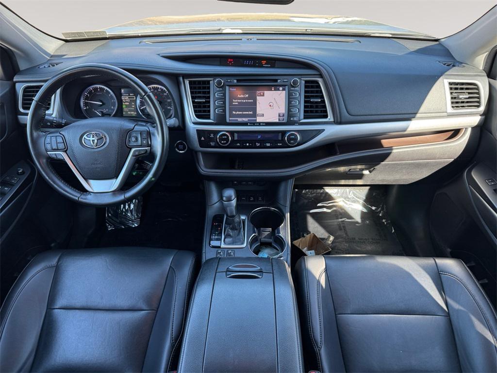 used 2019 Toyota Highlander car, priced at $28,491