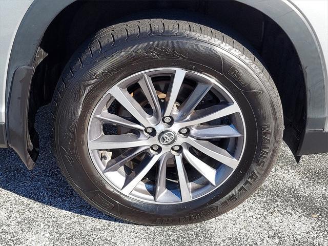 used 2019 Toyota Highlander car