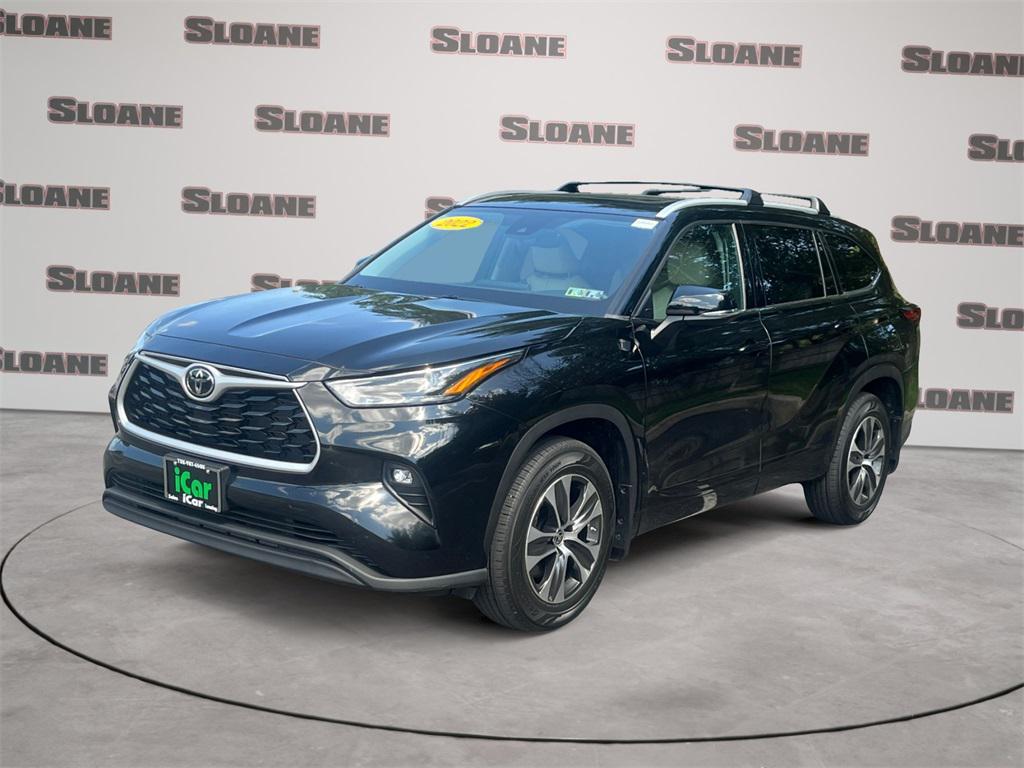 used 2022 Toyota Highlander car, priced at $37,491