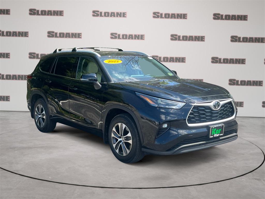 used 2022 Toyota Highlander car, priced at $37,491