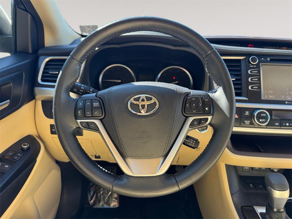 used 2017 Toyota Highlander car, priced at $18,991