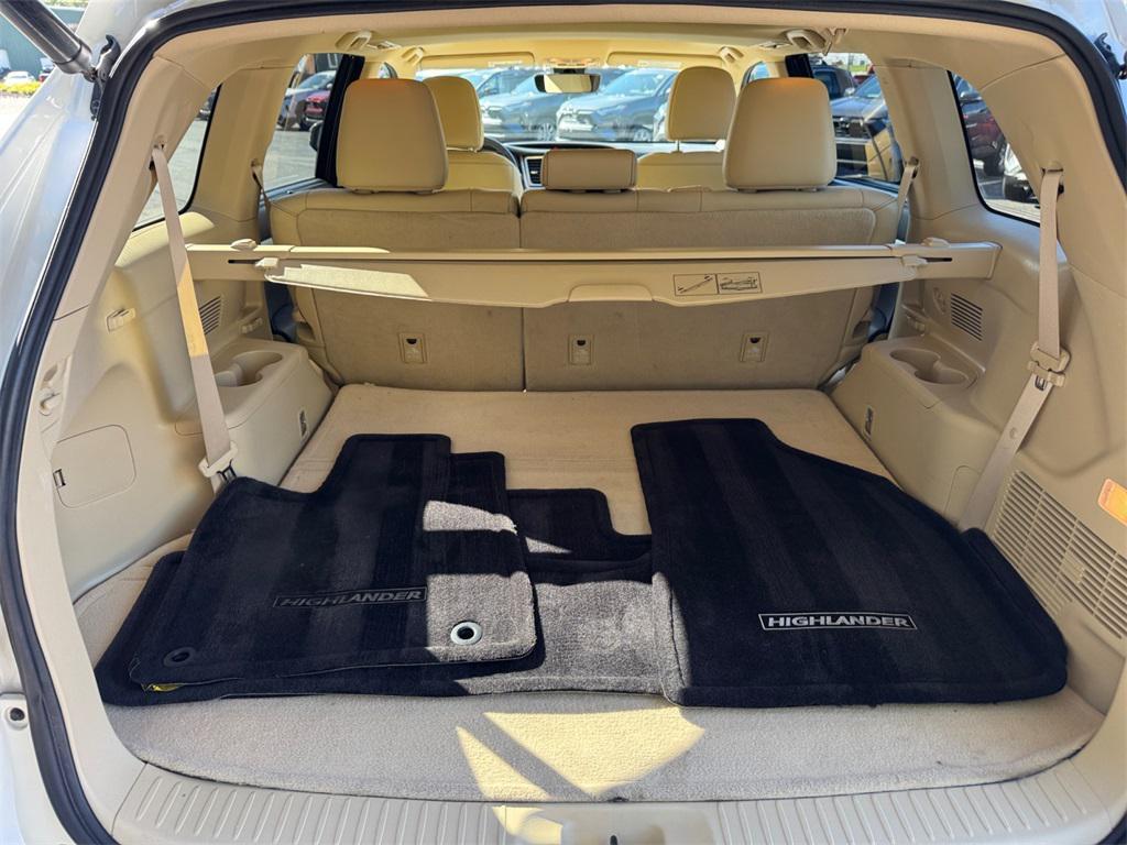 used 2017 Toyota Highlander car, priced at $18,991