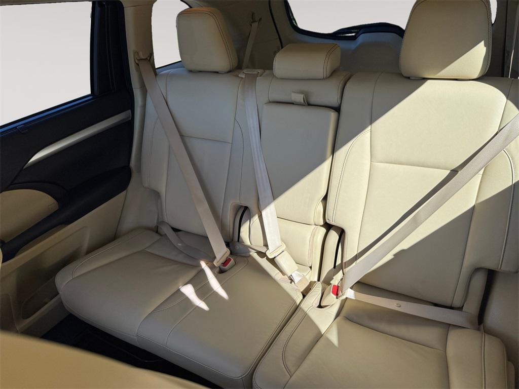 used 2017 Toyota Highlander car, priced at $18,991