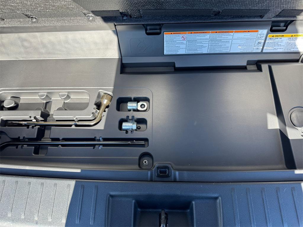 used 2023 Toyota Highlander car, priced at $39,991