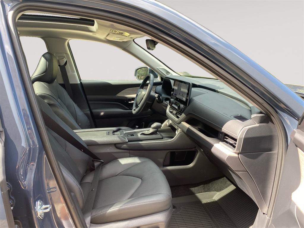 new 2025 Toyota Grand Highlander car, priced at $52,932