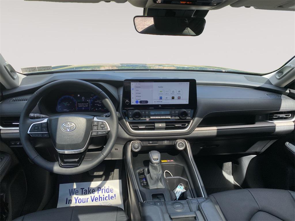 new 2025 Toyota Grand Highlander car, priced at $52,932