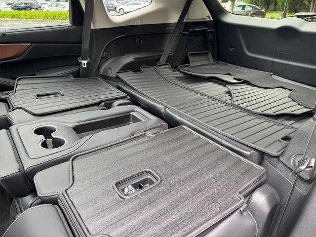 used 2022 Acura MDX car, priced at $33,372