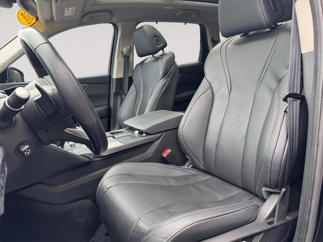 used 2022 Acura MDX car, priced at $33,372