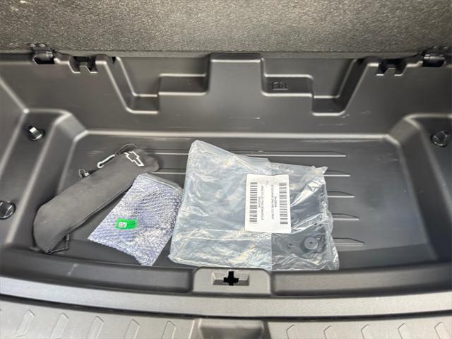 used 2023 Chevrolet Traverse car, priced at $31,991