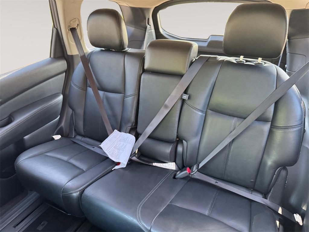 used 2013 Nissan Pathfinder car