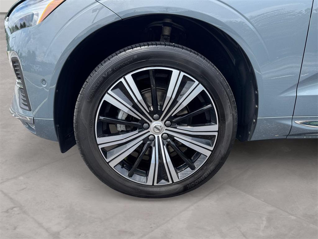 used 2023 Volvo XC60 car, priced at $28,894