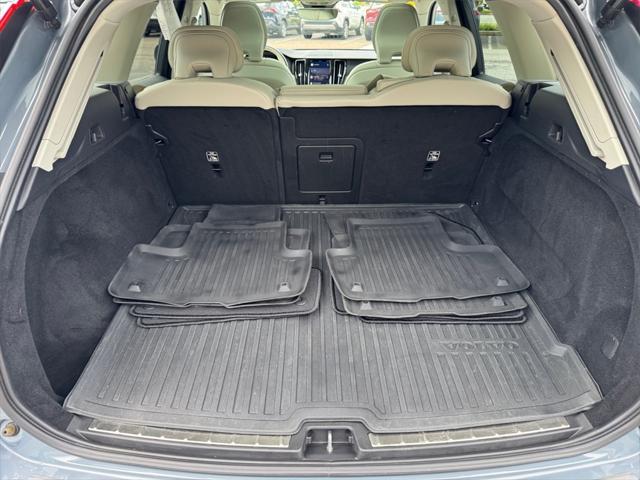 used 2023 Volvo XC60 car, priced at $32,442
