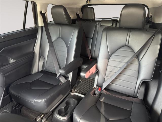 used 2023 Toyota Highlander car, priced at $41,991