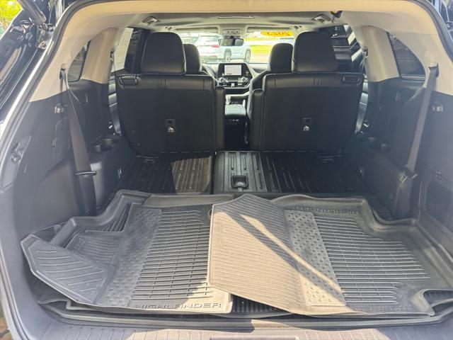 used 2023 Toyota Highlander car, priced at $41,991